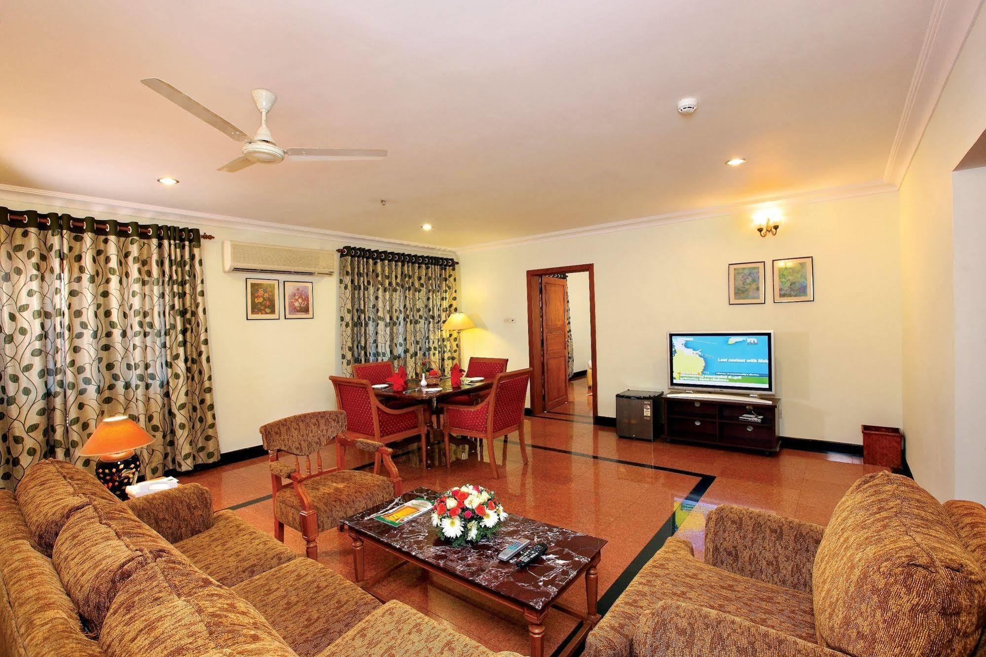 Quality Airport Hotels Nedumbassery Exterior foto