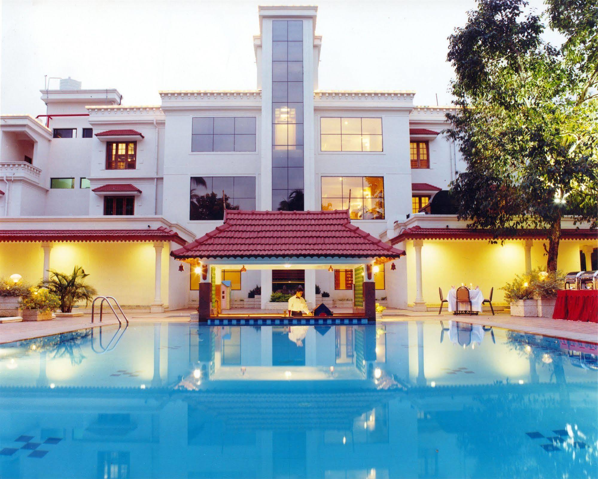 Quality Airport Hotels Nedumbassery Exterior foto